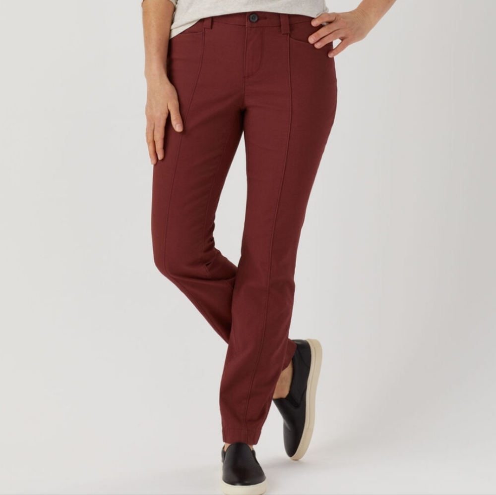 NWT Duluth Women's Workday Warrior Chino Slim Leg Pants Size 12/31